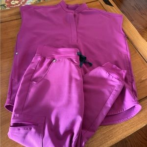 Figs Rafaela XS top and petite small Zamora joggers bright fuschia like new